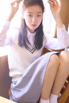 他缓慢而坚定的往里送总裁文